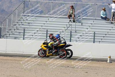 media/Nov-01-2025-CVMA (Sat) [[fc0f7531b8]]/Race 7-Formula Twins-Formula 40 UL/